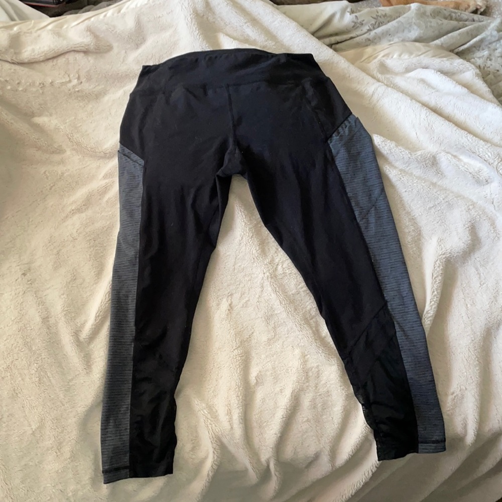 Zella 3/4 length leggings